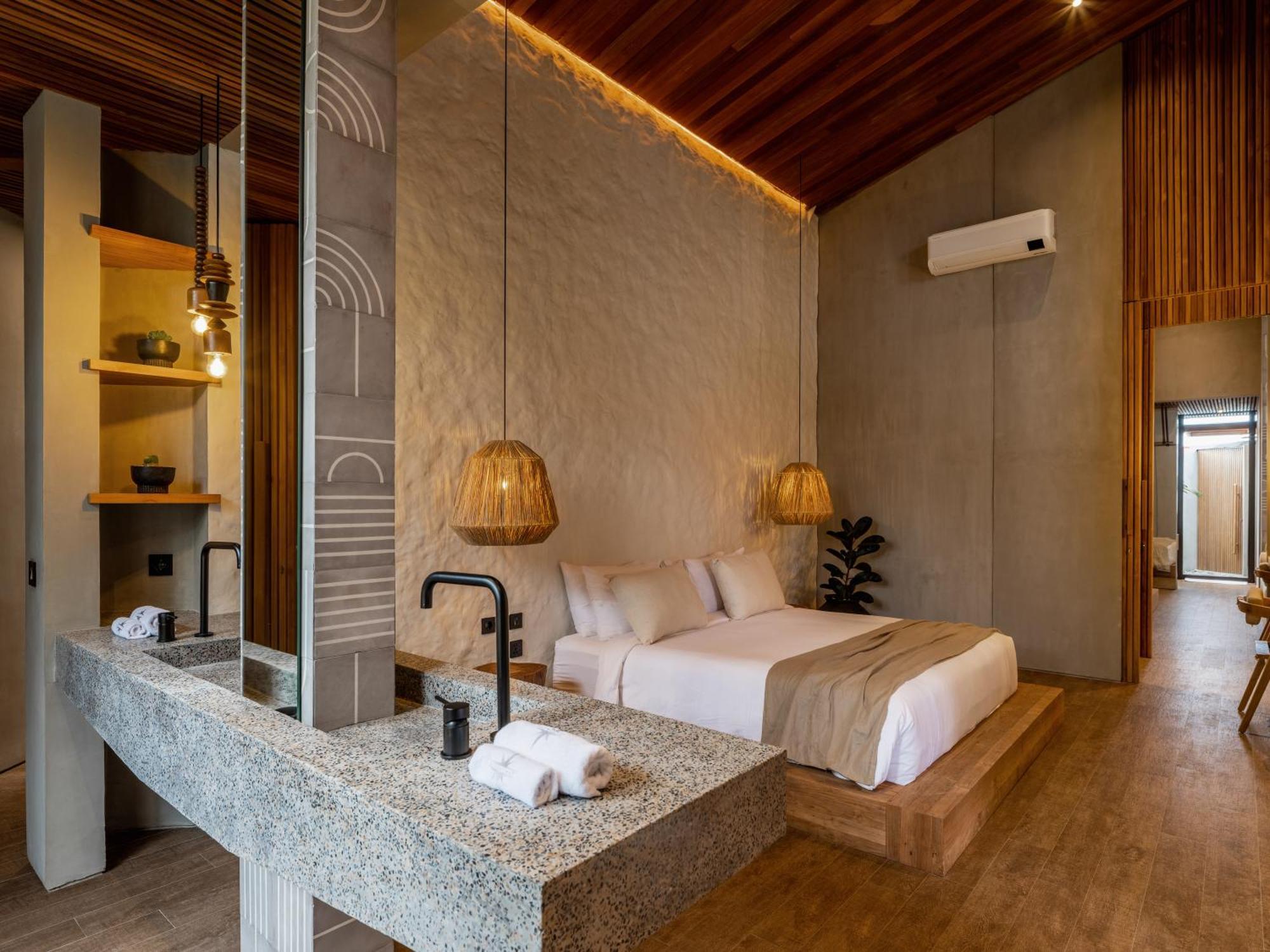 Kerobokan Villa Levante Bali By House Of Winds - Tropical Oasis Near Canggu מראה חיצוני תמונה